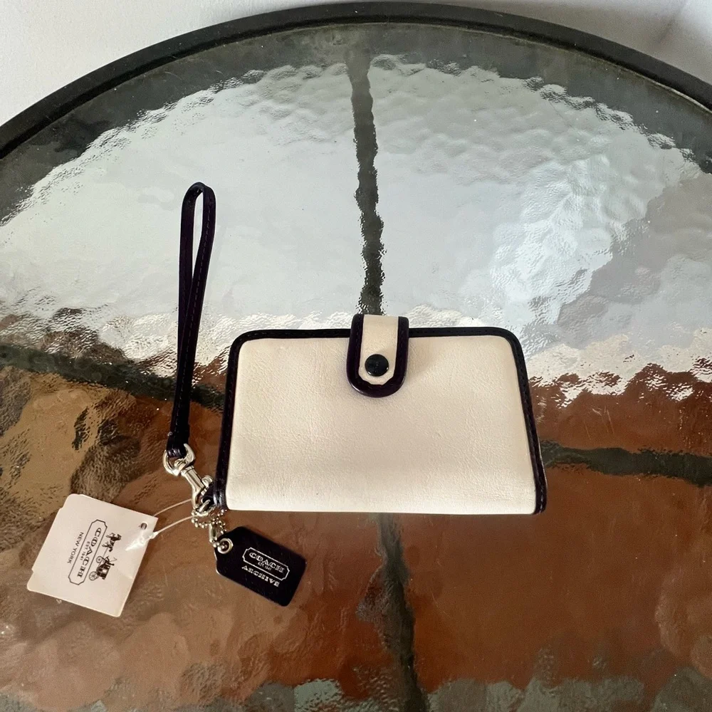 Coach White and Purple Wristlet/Wallet - Picture 3 of 9